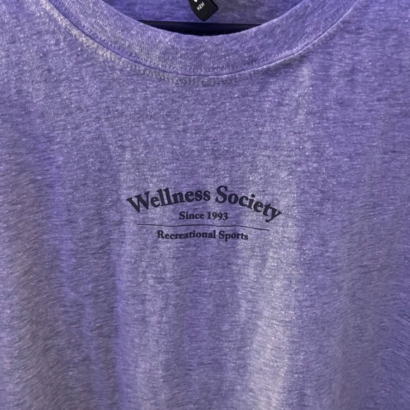 h&m wellness society baby tee - Picture 4 of 6